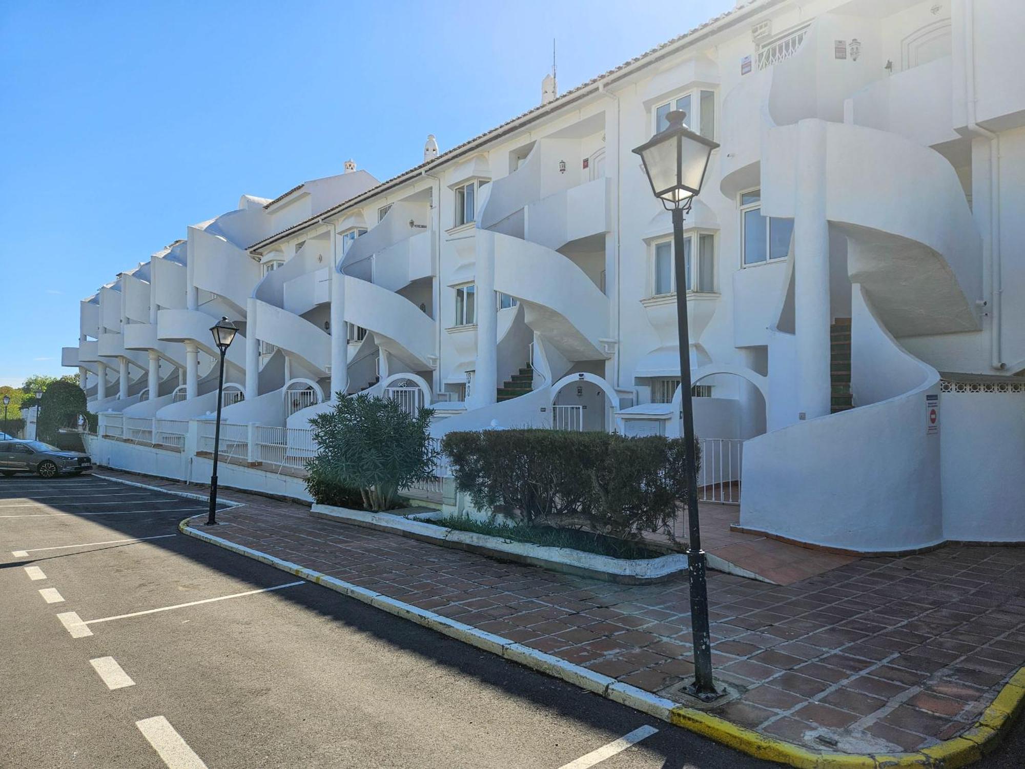 One Bedroom Apartment In Jardines De Calahonda MIJAS COSTA Dış mekan fotoğraf