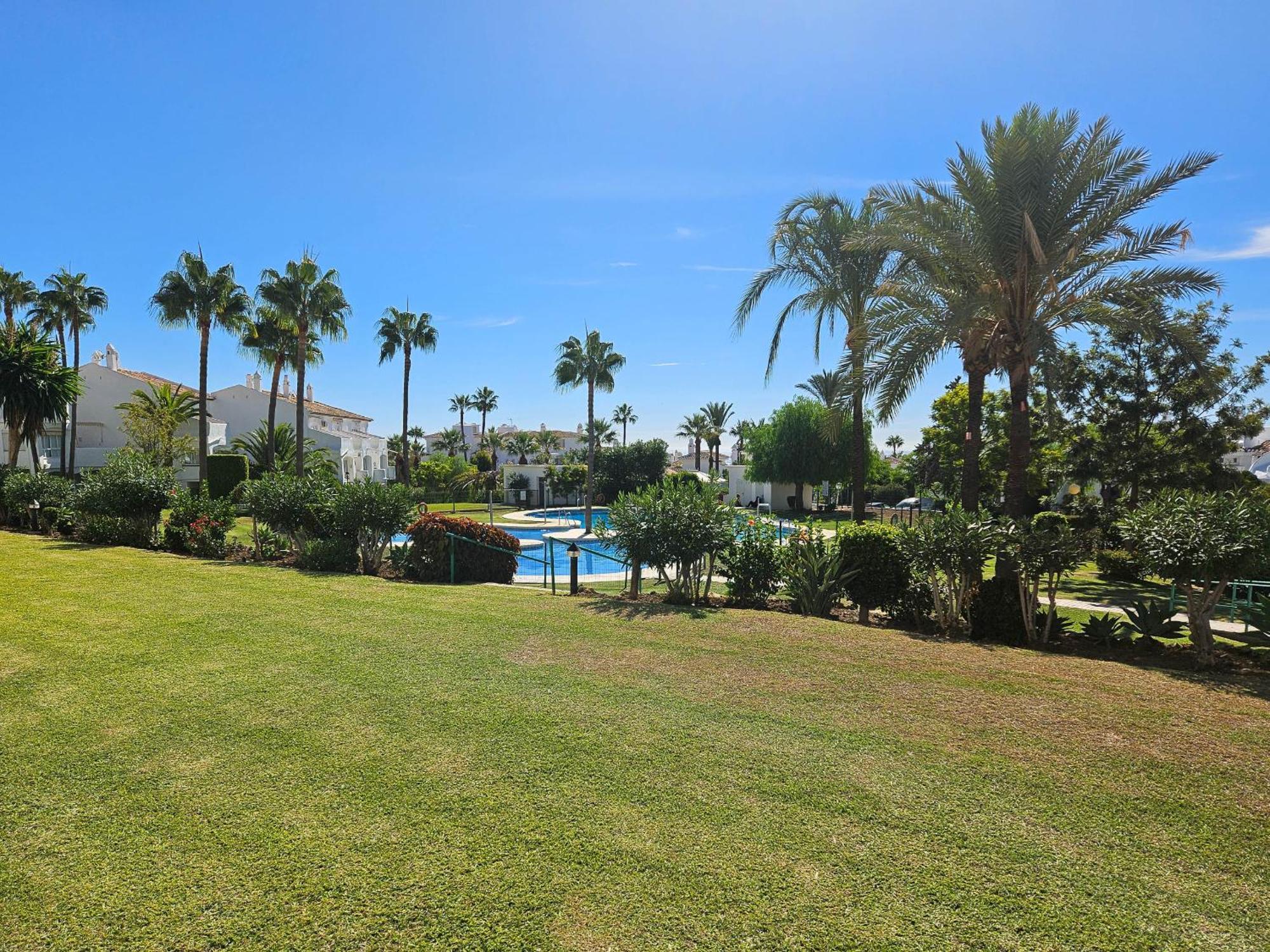 One Bedroom Apartment In Jardines De Calahonda MIJAS COSTA Dış mekan fotoğraf