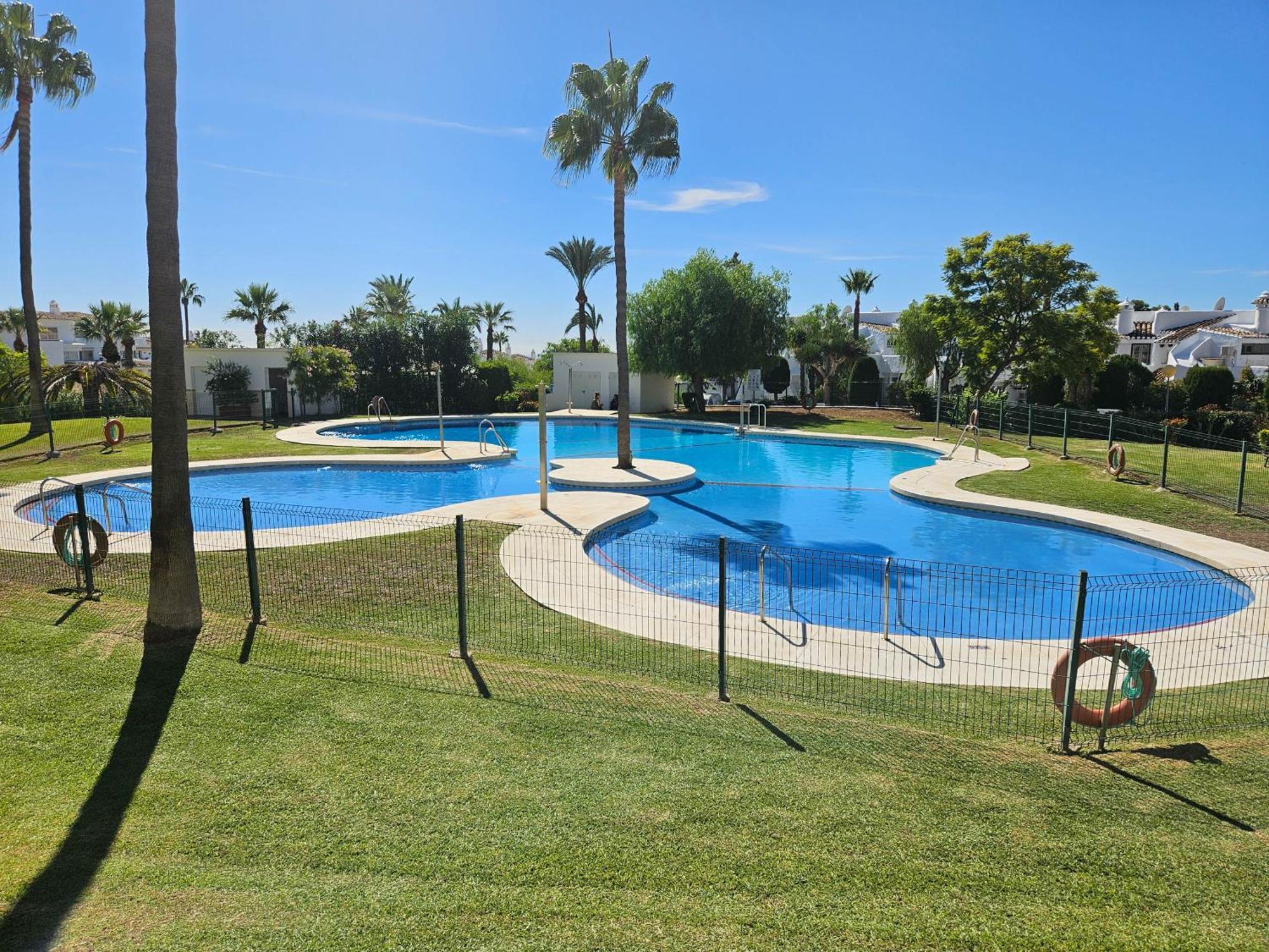 One Bedroom Apartment In Jardines De Calahonda MIJAS COSTA Dış mekan fotoğraf