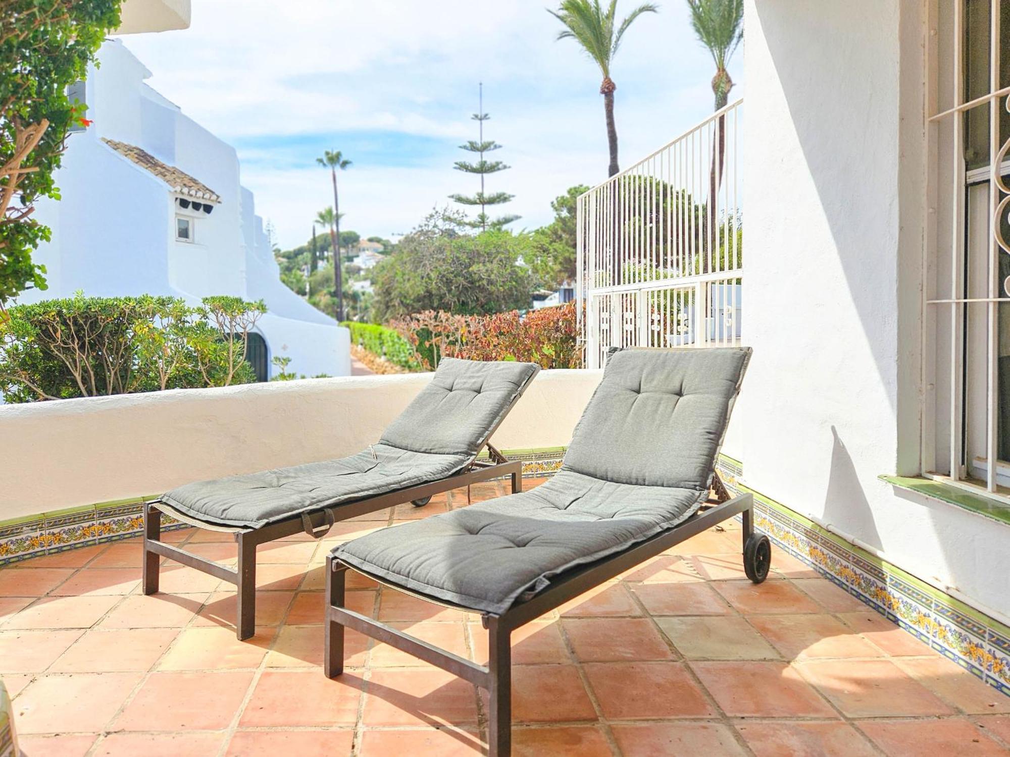 One Bedroom Apartment In Jardines De Calahonda MIJAS COSTA Dış mekan fotoğraf