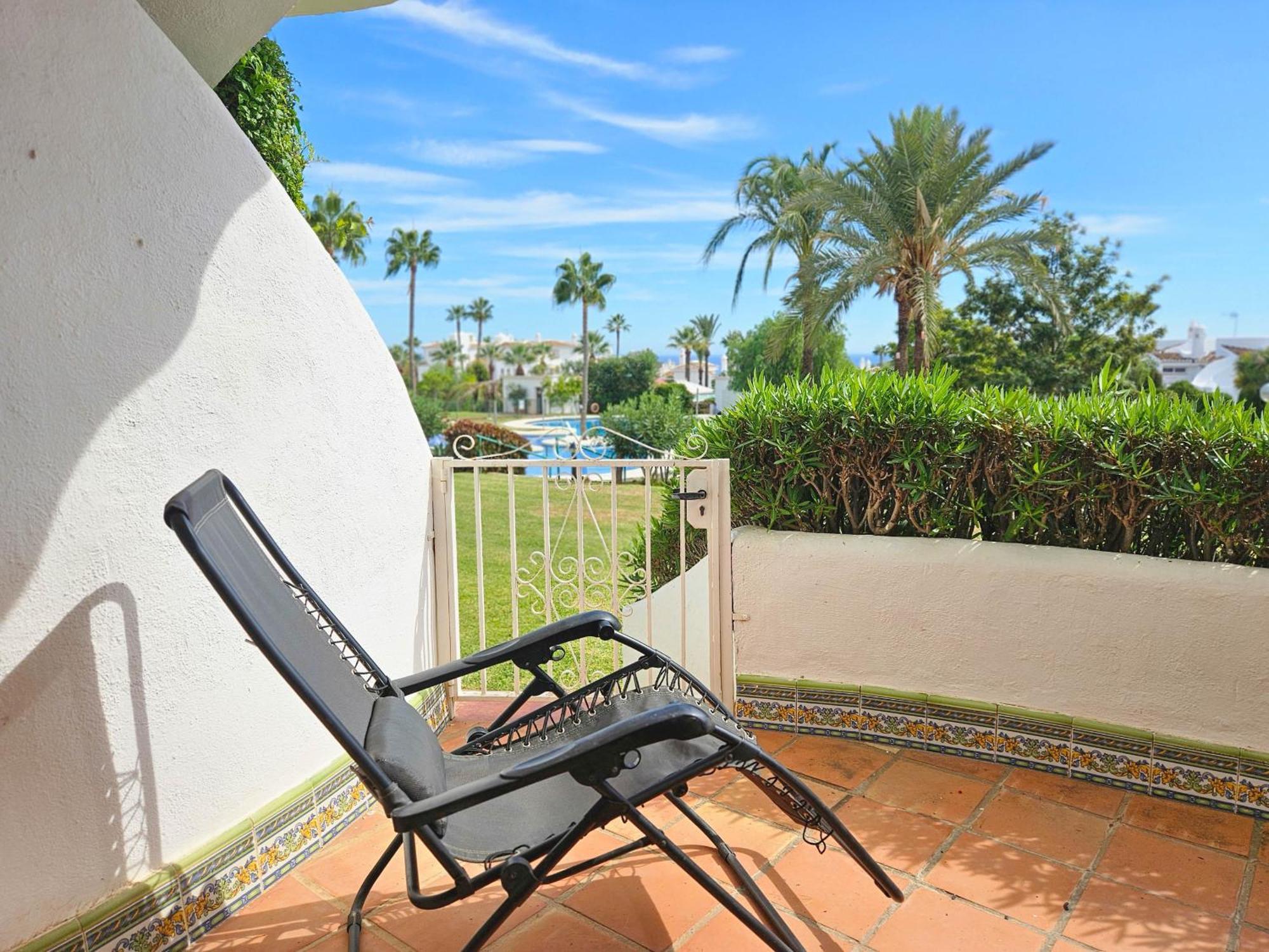 One Bedroom Apartment In Jardines De Calahonda MIJAS COSTA Dış mekan fotoğraf